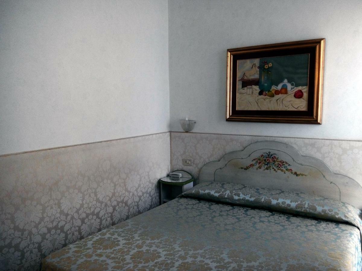 Hotel San Salvador Basic & Local 2 Stars Hotel 베니스 외부 사진