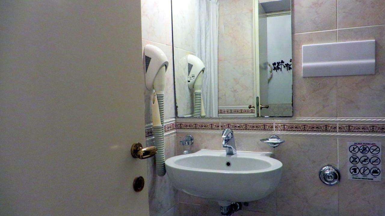 Hotel San Salvador Basic & Local 2 Stars Hotel 베니스 외부 사진